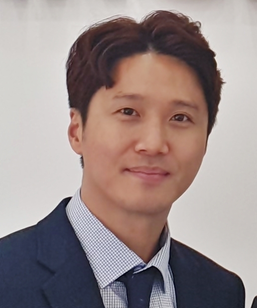 김근면 발행인