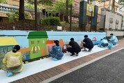 한국앤컴퍼니그룹, 가족과 함께하는 벽화 봉사로 지역에 온기 전달